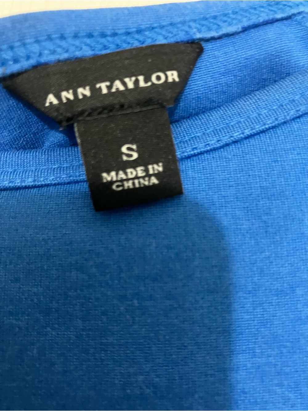 Ann Taylor Cobalt Blue Short-Sleeve Shift Dress with Zip Pockets - Picture 3 of 3